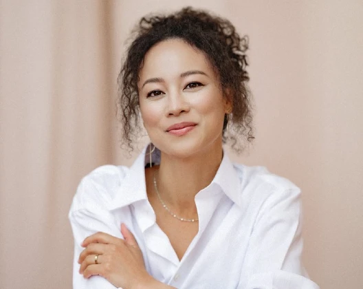 Lauren Ling Brown Author Photo