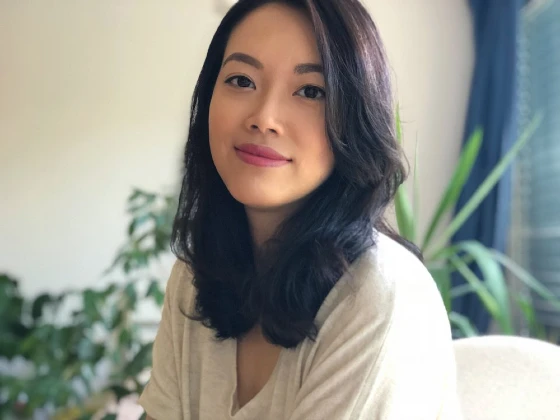 Vivian Mineker Author Photo