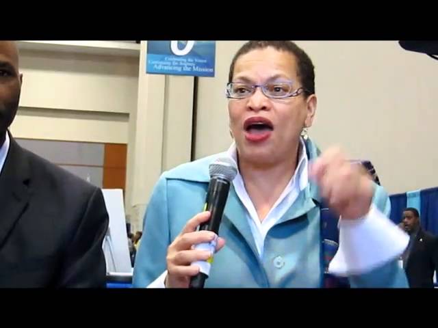 Dr. Julianne Malveaux: How She Makes Literacy Fun
